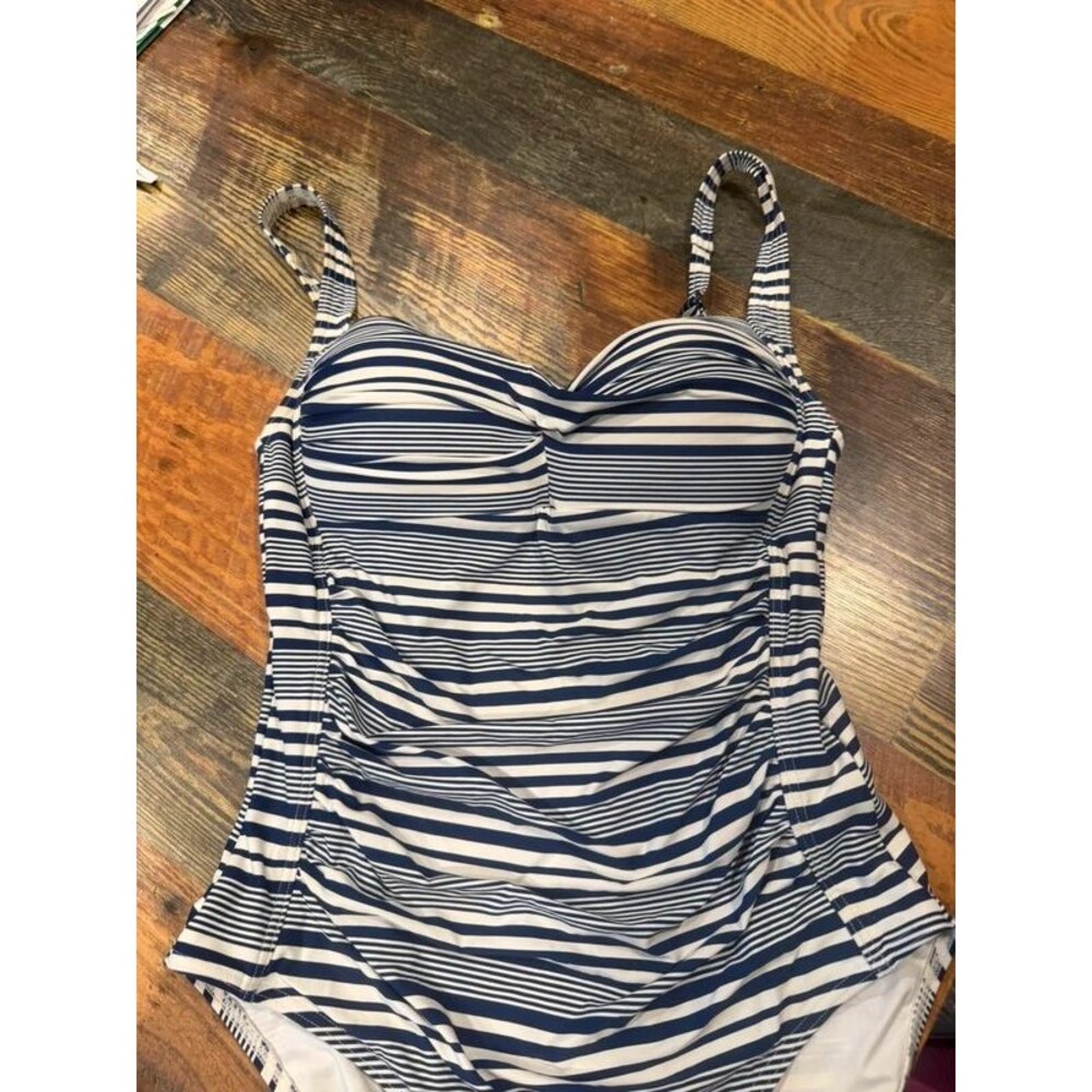 Niptuck Navy Sorrento Stripe Joanne Twist Front Swimsuit Size 8 Blue White